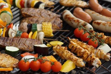 Barbecue - Barbecues in Charcoal Grill